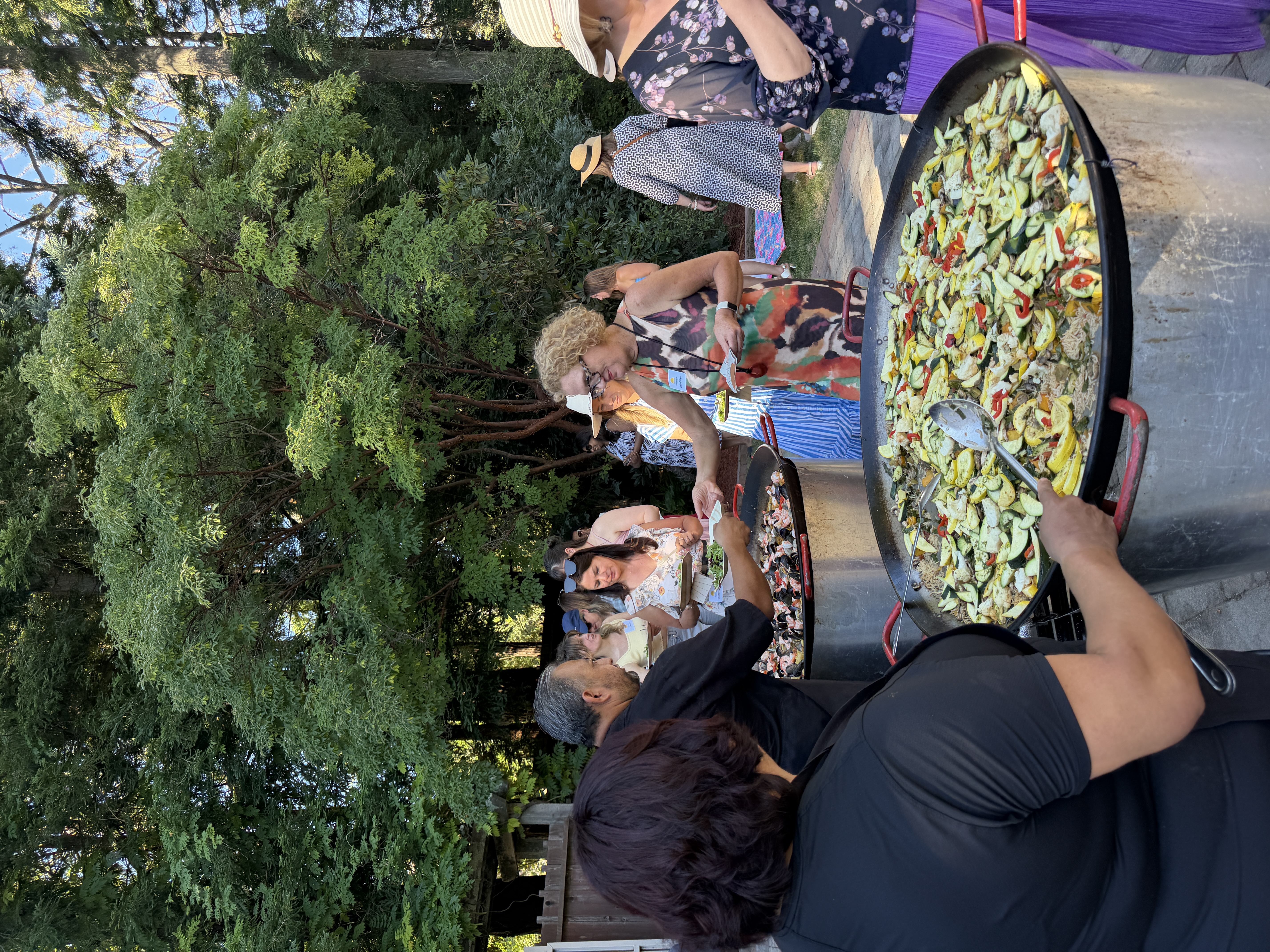 People having paella 